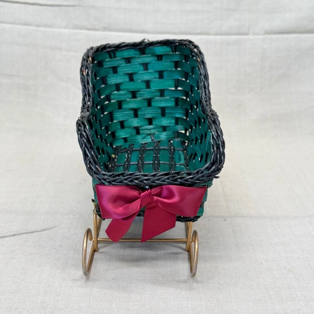Vintage Christmas Sleigh Basket Green Woven Holiday Centerpiece Decor Bow